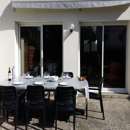 בית נופש House De L'imprevu פורנישי