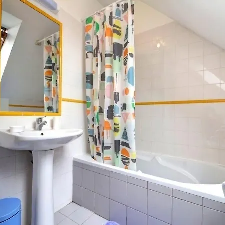 בית נופש House De L'imprevu פורנישי
